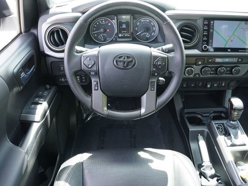 Used 2023 Toyota Tacoma TRD Off-Road w/ TRD Premium Off Road Package AWD/4WD image 20