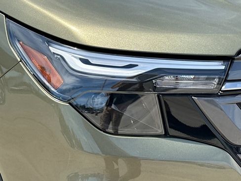 New 2026 Subaru Forester Premium AWD/4WD image 30