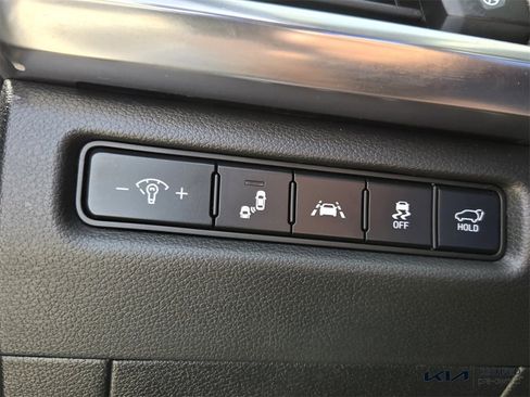 Certified 2022 Kia Telluride EX w/ EX Premium Package image 32