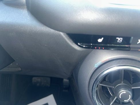 Used 2020 Chevrolet Blazer LT image 25