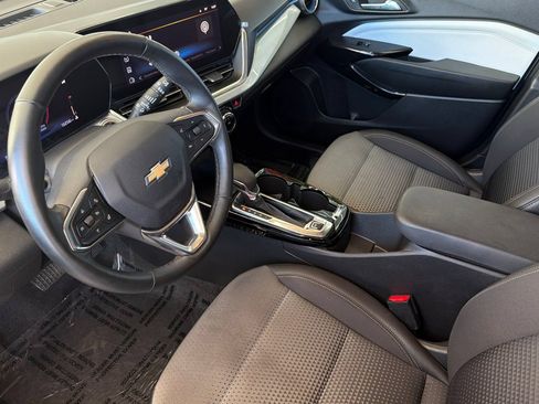Used 2025 Chevrolet Trax LT w/ Driver Confidence Package FWD image 10