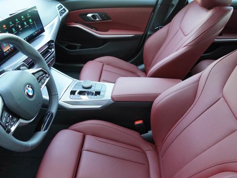 Certified 2025 BMW 330i Sedan RWD image 12