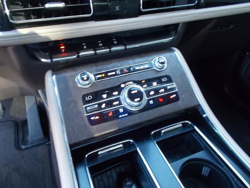Used 2020 Lincoln Aviator Reserve w/ Equipment Group 201A AWD/4WD image 32