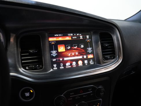Used 2017 Dodge Charger R/T RWD image 47