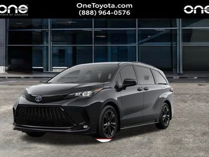 New 2025 Toyota Sienna XSE
