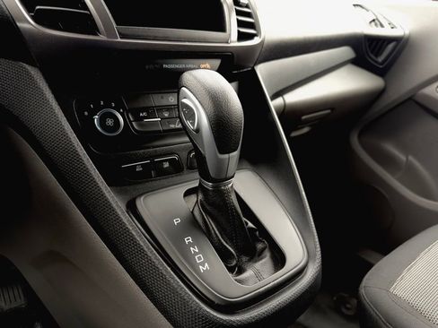 Used 2021 Ford Transit Connect XL image 9