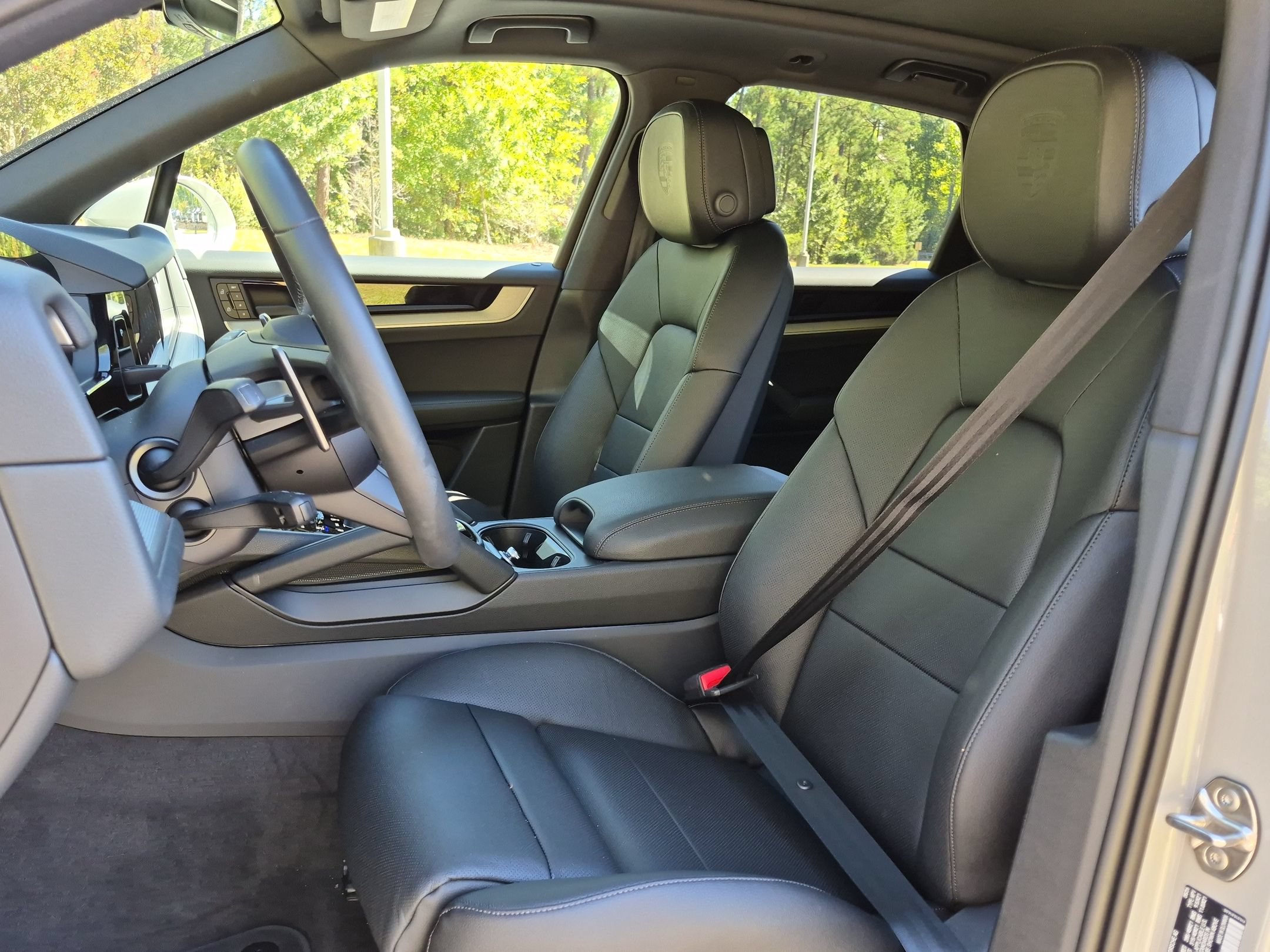 Certified 2026 Porsche Cayenne S AWD/4WD image 5