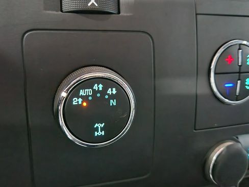 Used 2013 Chevrolet Silverado 1500 LT w/ All-Star Edition image 35