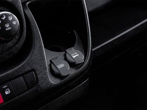 Used 2021 RAM ProMaster 2500 w/ Convenience Group image 23