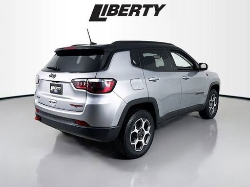 Used 2022 Jeep Compass Trailhawk w/ Sun and Sound Group AWD/4WD image 7