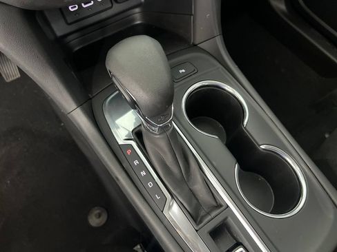 Used 2023 Chevrolet Equinox LT FWD image 14