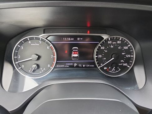 Certified 2025 Nissan Rogue SV FWD image 21