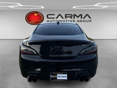 Used 2011 Hyundai Genesis 2.0T RWD image 4