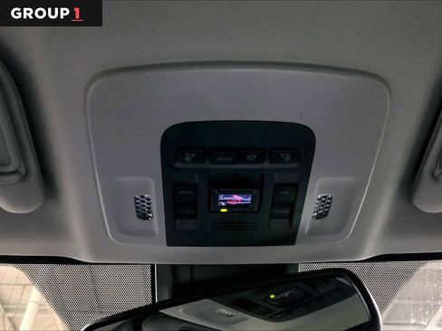 Used 2021 Toyota Camry SE w/ Cold Weather Package image 33