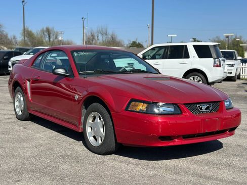 Used 1999 Ford Mustang Coupe image 4