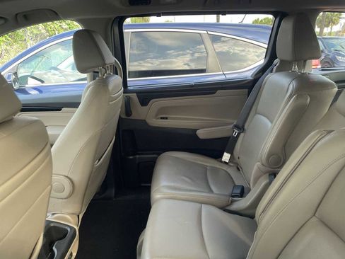 Used 2018 Honda Odyssey Elite image 6