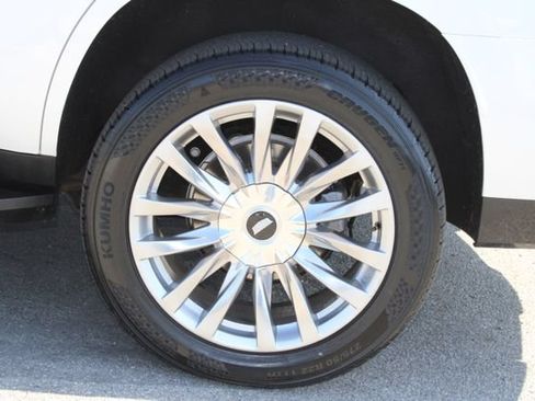 Used 2023 Cadillac Escalade Premium Luxury AWD/4WD image 8