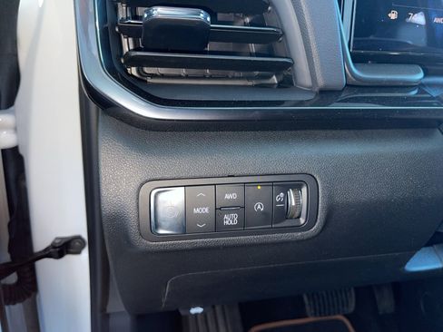 New 2026 GMC Terrain AT4 w/ Convenience Package III AWD/4WD image 18