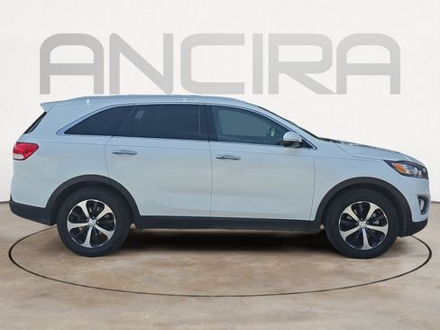 Used 2017 Kia Sorento EX w/ EX Premium Package FWD image 9