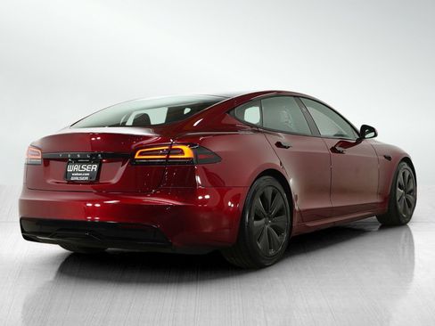 Used 2024 Tesla Model S image 5