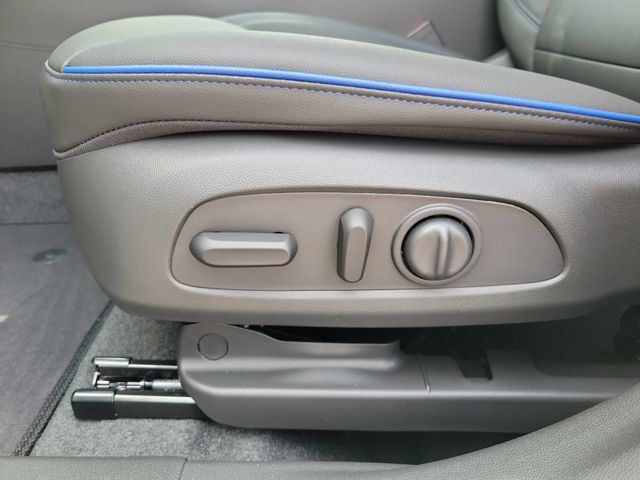 New 2026 Buick Envista Sport Touring w/ Convenience I Package FWD image 13
