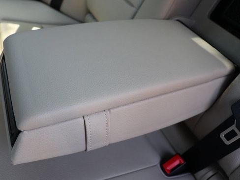 Used 2012 Mercedes-Benz E 350 Sedan image 51