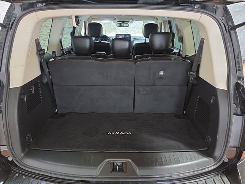 Used 2024 Nissan Armada SV image 14