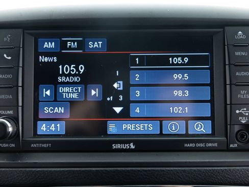 Used 2017 Dodge Grand Caravan SE FWD image 34