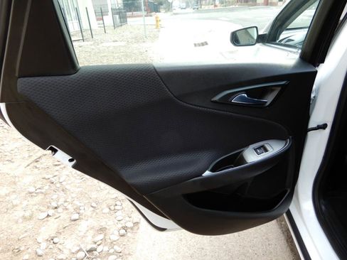 Used 2023 Chevrolet Malibu LT image 19