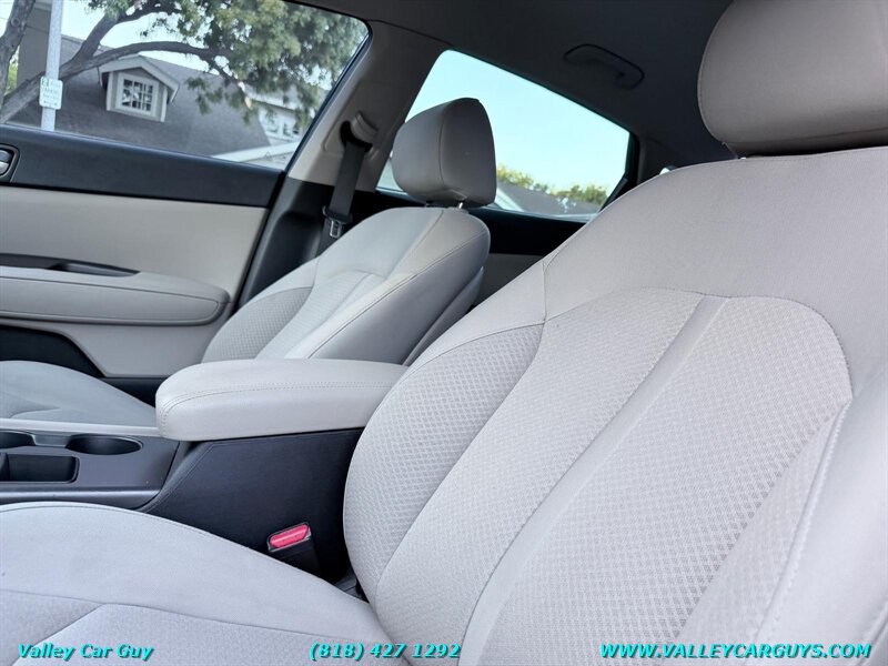 Used 2016 Kia Optima LX FWD image 12