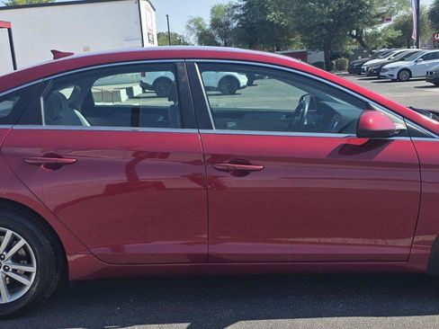 Used 2015 Hyundai Sonata SE w/ Option Group 09 FWD image 4