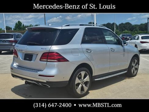 Used 2019 Mercedes-Benz GLE 400 4MATIC image 3