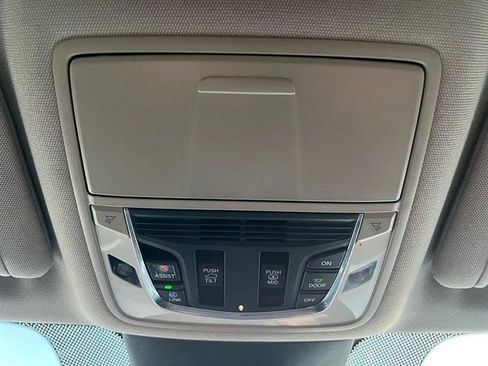 Used 2023 Acura MDX TECHNOLOGY 2WD image 42