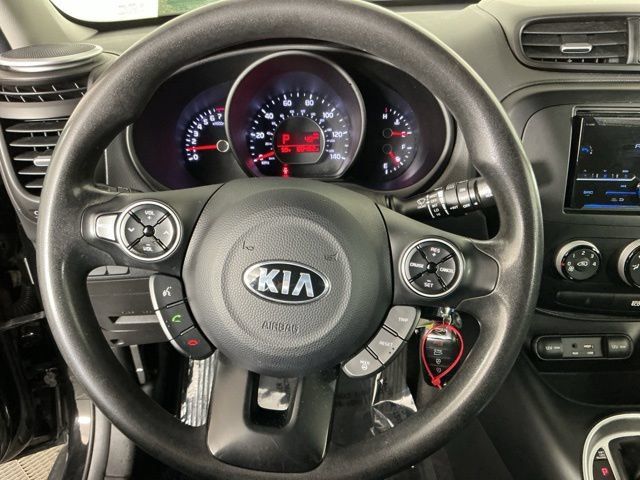 Used 2015 Kia Soul FWD image 15