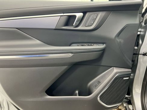 New 2026 Buick Enclave Sport Touring w/ LPO, Floor Liner Package FWD image 21