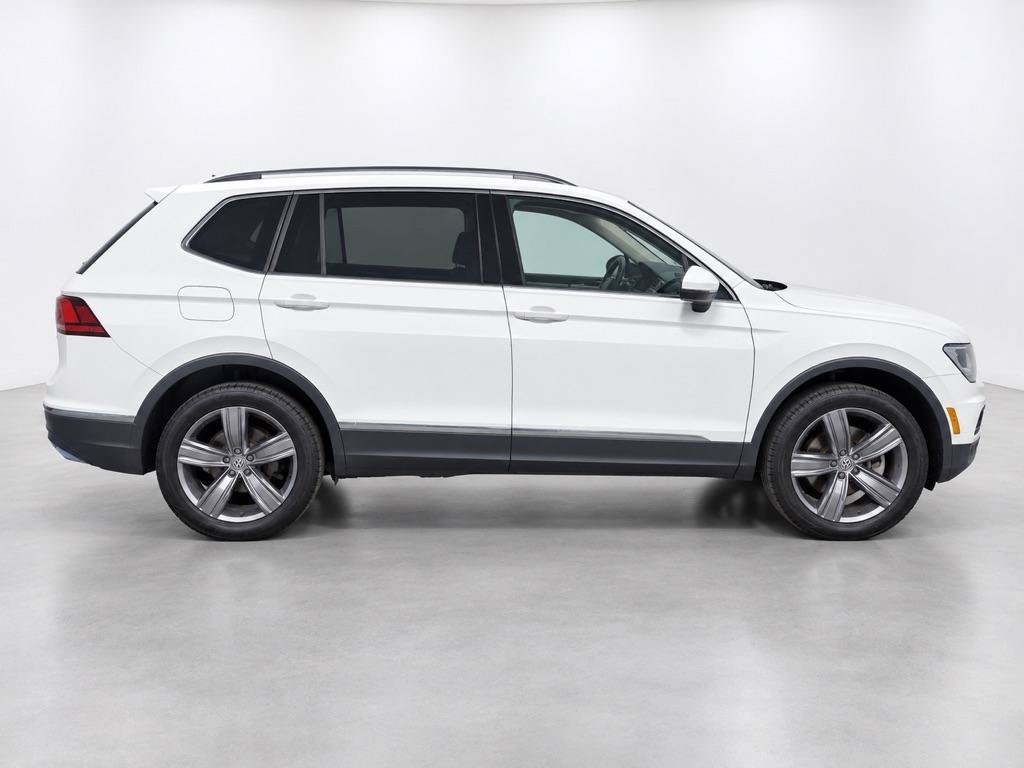Used 2020 Volkswagen Tiguan SEL AWD/4WD image 2