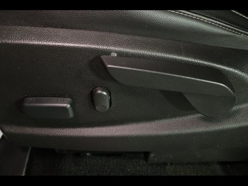 Used 2018 Chevrolet Colorado ZR2 image 19