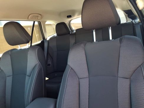 Used 2025 Subaru Outback Premium w/ Popular Package #1A image 25