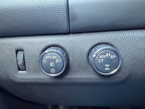 Used 2021 Chevrolet Colorado LT w/ Safety Package image 26