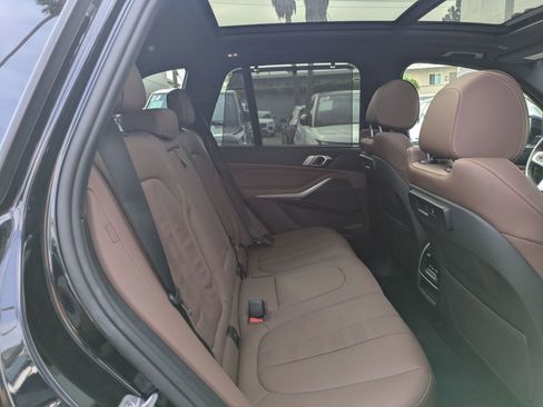 Used 2021 BMW X5 sDrive40i w/ M Sport Package image 30