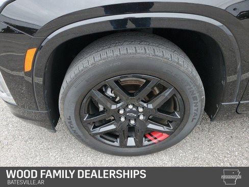 Certified 2023 Chevrolet Traverse Premier w/ Redline Edition image 8
