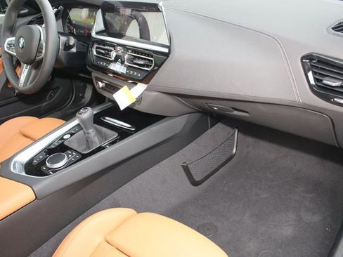 New 2026 BMW Z4 M40i image 19