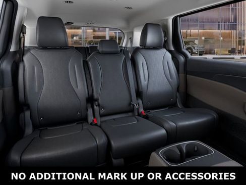 New 2026 Kia Carnival image 16