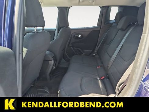 Used 2021 Jeep Renegade Latitude w/ Convenience Group AWD/4WD image 13