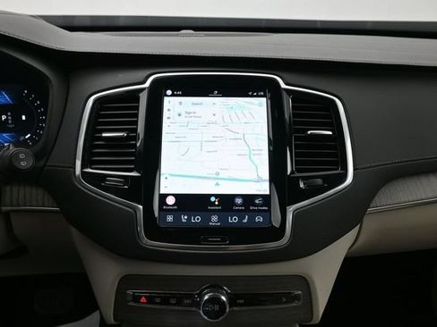 Used 2023 Volvo XC90 B6 Ultimate w/ Protection Package AWD/4WD image 14