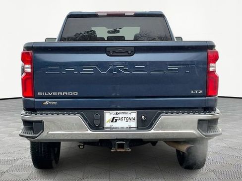 Used 2021 Chevrolet Silverado 2500 LTZ w/ Z71 Off-Road Package image 6
