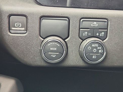 Used 2023 Chevrolet Silverado 1500 RST w/ LPO, Dark Essentials Package RWD image 17