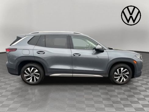 Certified 2025 Volkswagen Tiguan S image 2