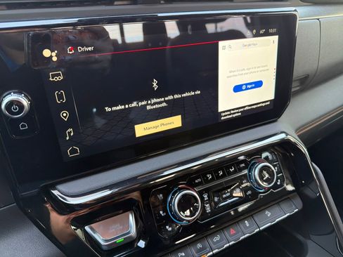 Used 2024 GMC Sierra 1500 AT4 w/ AT4 Premium Package image 21