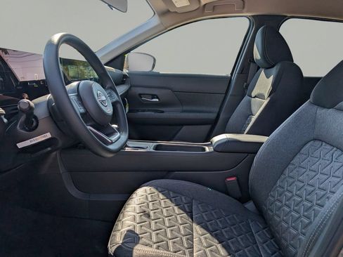 New 2026 Nissan Kicks SV w/ Cold Weather Package FWD image 17